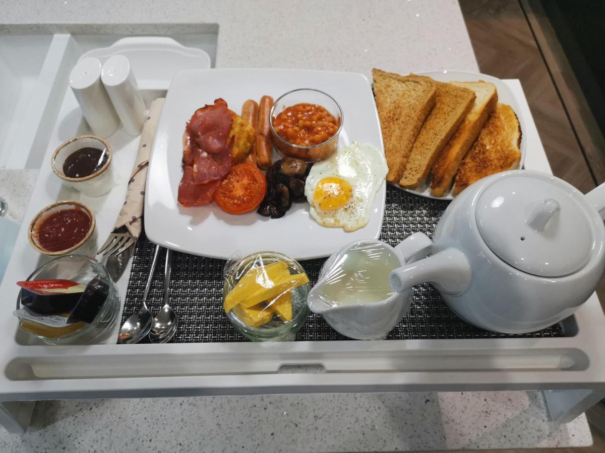 Vale House Bed & Breakfast เซาท์พอร์ต ภายนอก รูปภาพ